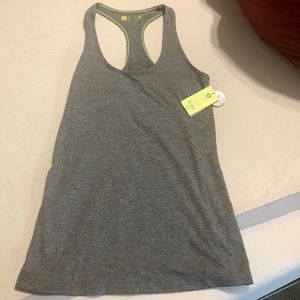 Xersion Slim Fit Tank Top